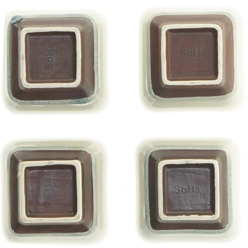 Fire kvadratiske skåle fra Soha (str. 4 stk 10x10 cm)