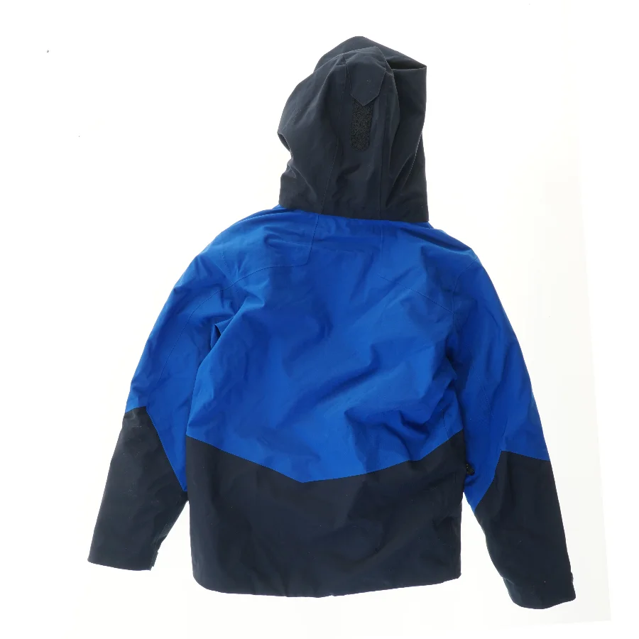 Vinterjakke med hætte fra PeakPerformance (str. 140)