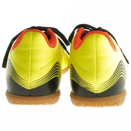 Indendørs fodboldsko str. 40 fra Adidas (str. 40 )