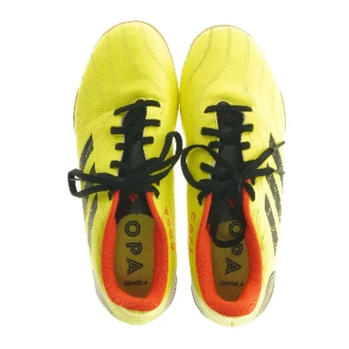 Indendørs fodboldsko str. 40 fra Adidas (str. 40 )