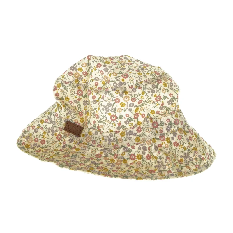 Lille hat med blomster