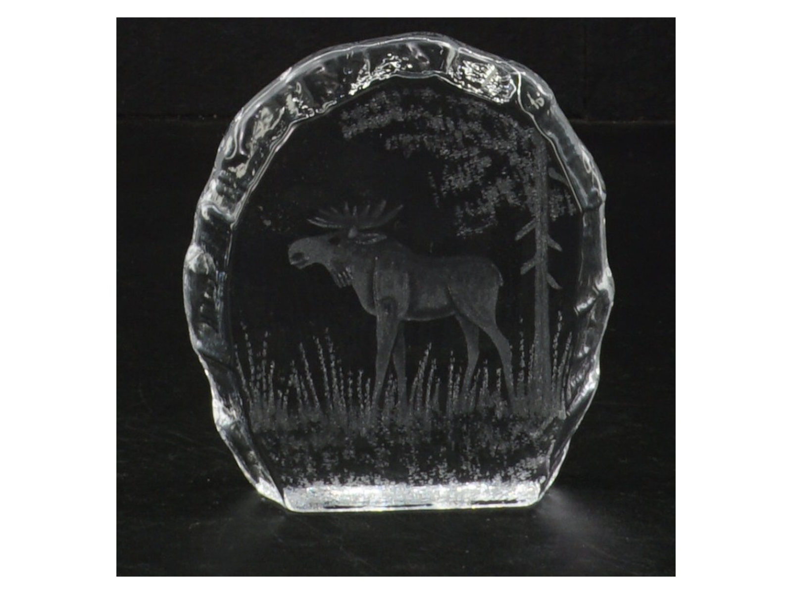 Glasfigur af elg i skov (str. 8,5 cm)