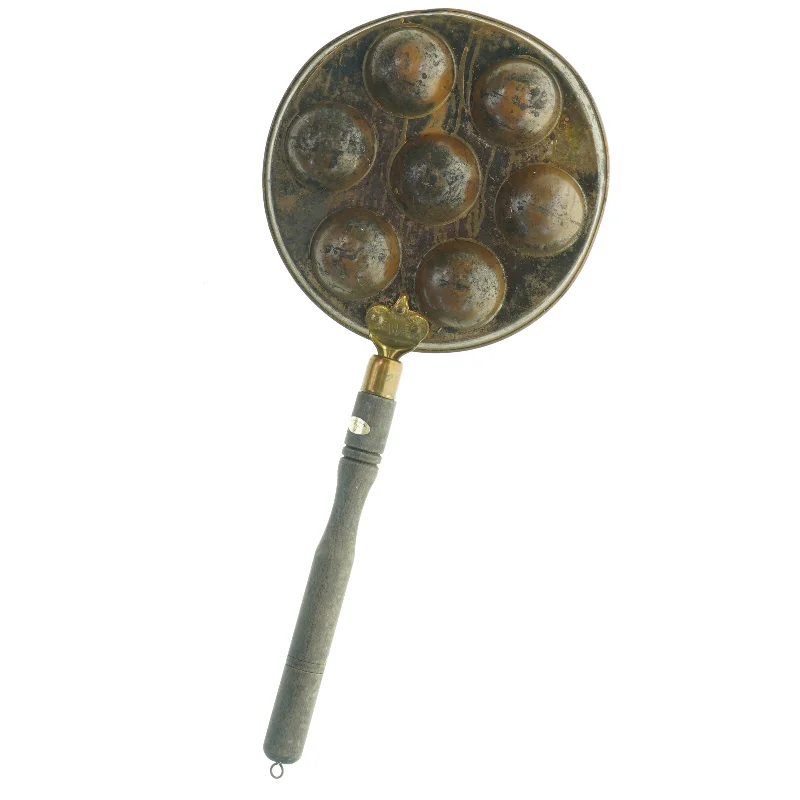 Antik æbleskivepande (str. Ø 21,5 cm)