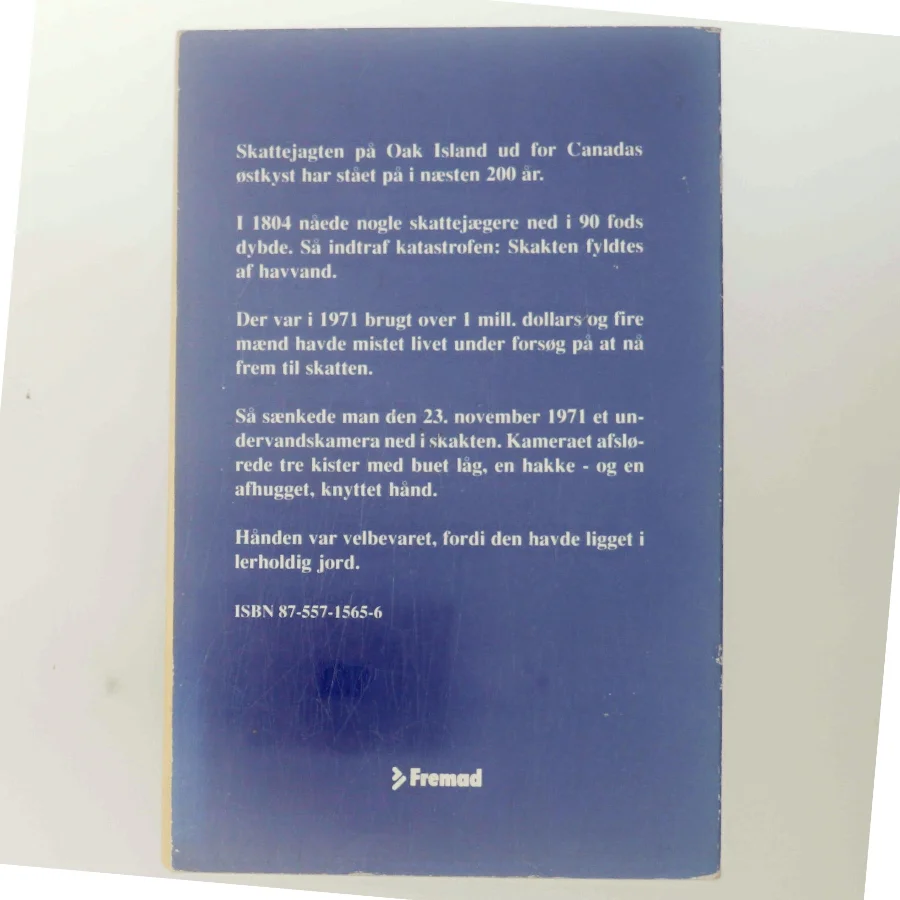 Den Knyttede Hånd af Joan Clark (Bog)