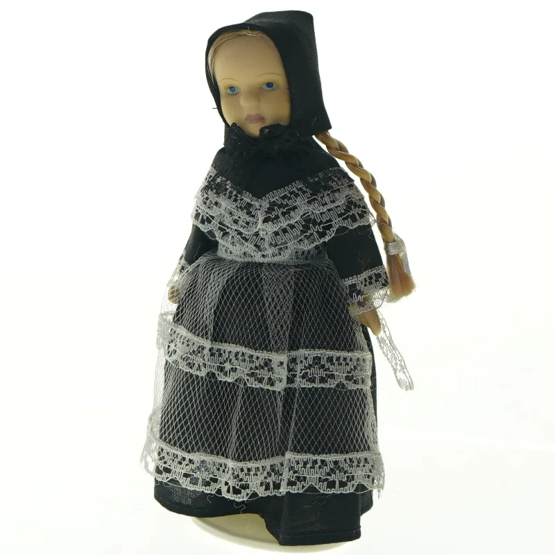Traditionel folkedukke (str. 16 cm)