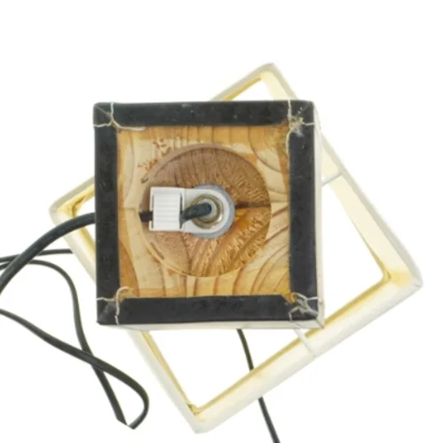 Bordlampe med kvadratisk base (str. 33,5 cm)