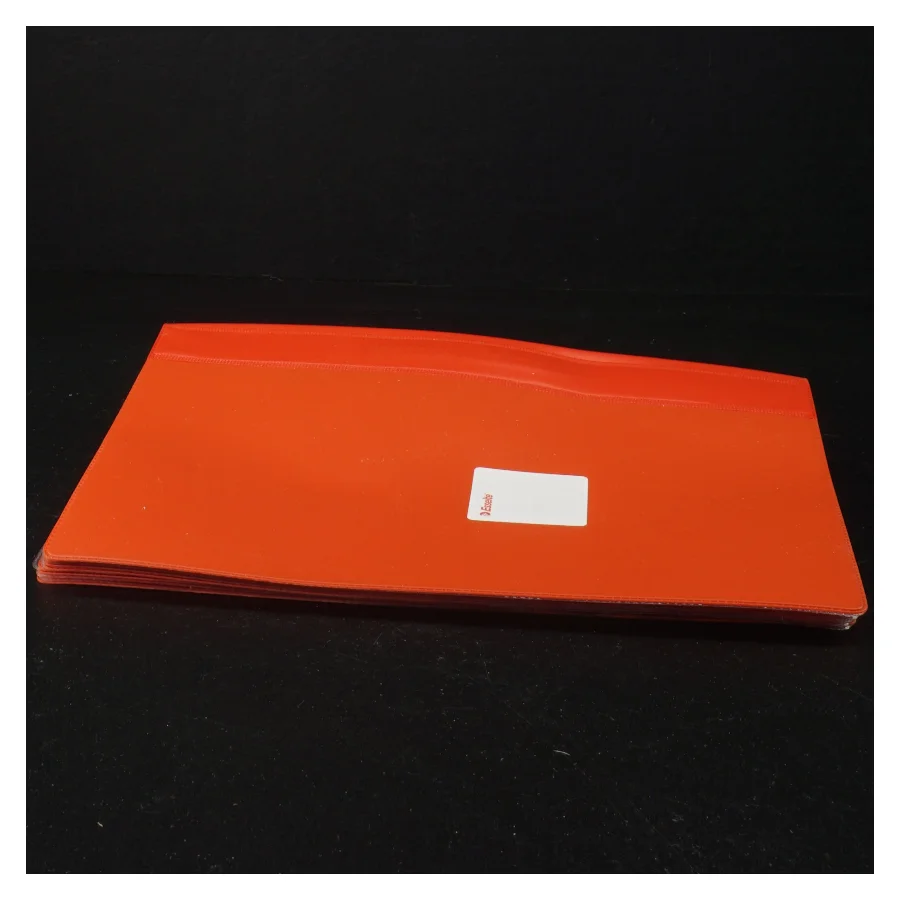 Røde plastikmapper fra Esselte (str. A 5 parentes, 22 x 16 cm )