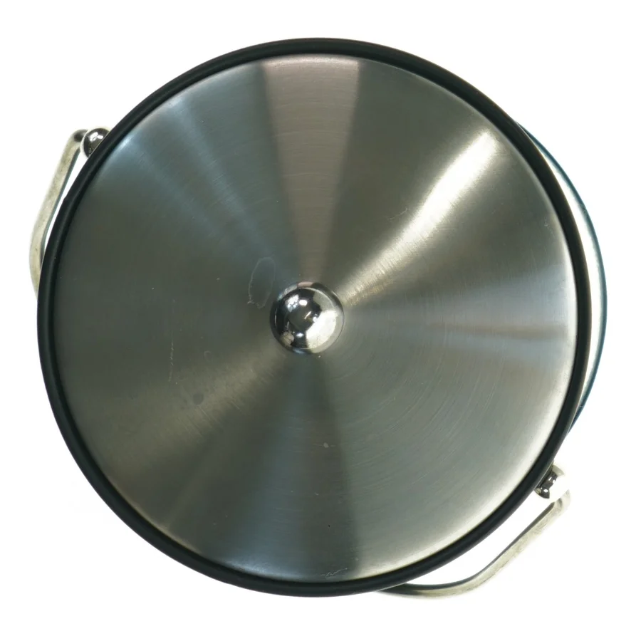 Isterningepand / champagne med tang og låg (str. Ø, 14 x 20 cm)