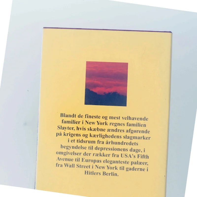 Den Gyldne Ring af Leona Blair