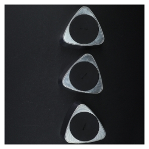 Triangulære fyrfadsstager fra IKEA (str. Ø 8 cm 11,5 x 5 cm)