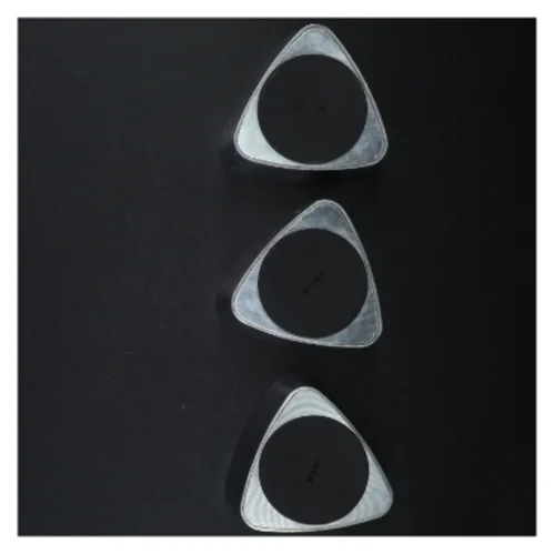 Triangulære fyrfadsstager fra IKEA (str. Ø 8 cm 11,5 x 5 cm)