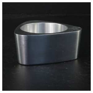 Triangulære fyrfadsstager fra IKEA (str. Ø 8 cm 11,5 x 5 cm)