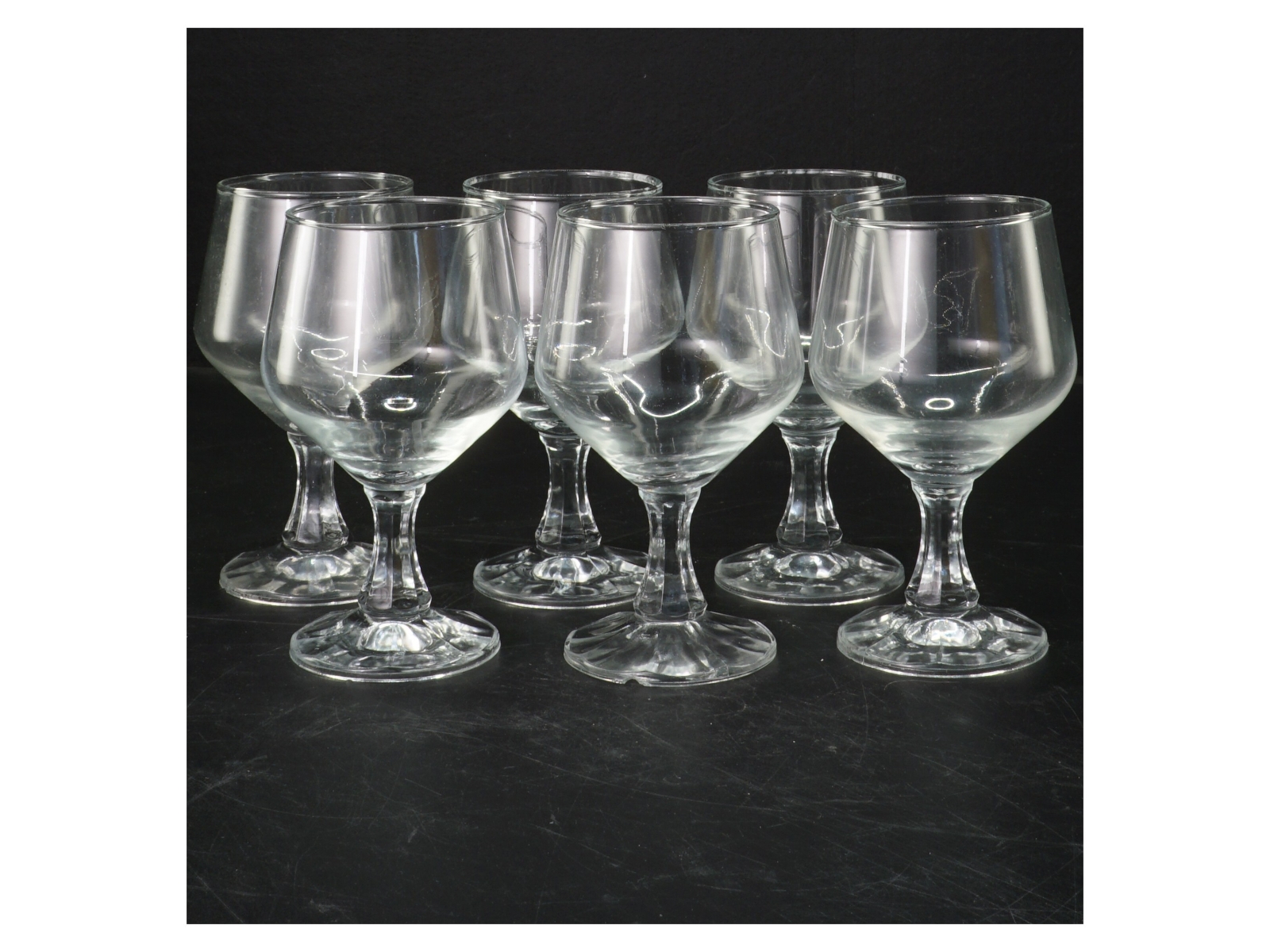 6 vinglas (str. 12,5 cm. 6 styk)