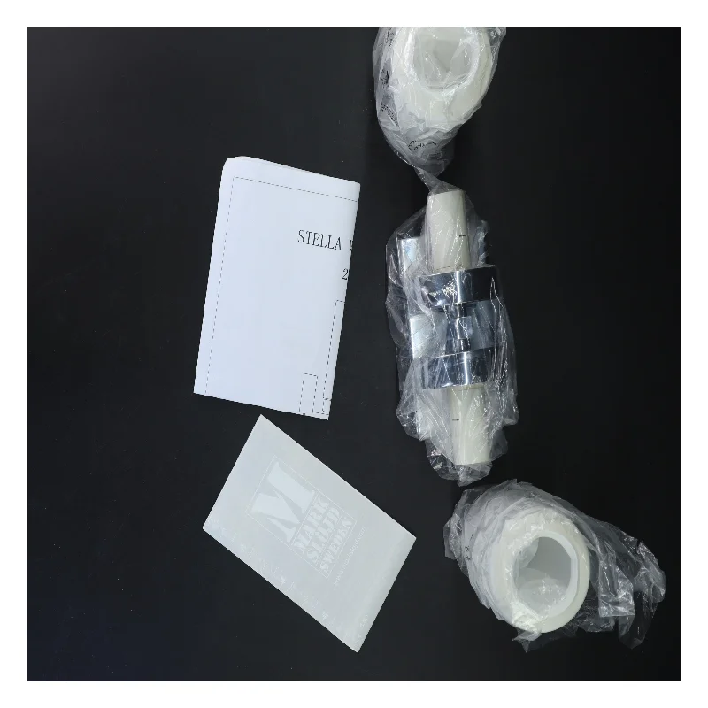 Stella dobbelt væglampe fra Markslöjd (str. 6,5x35,5x10 cm)