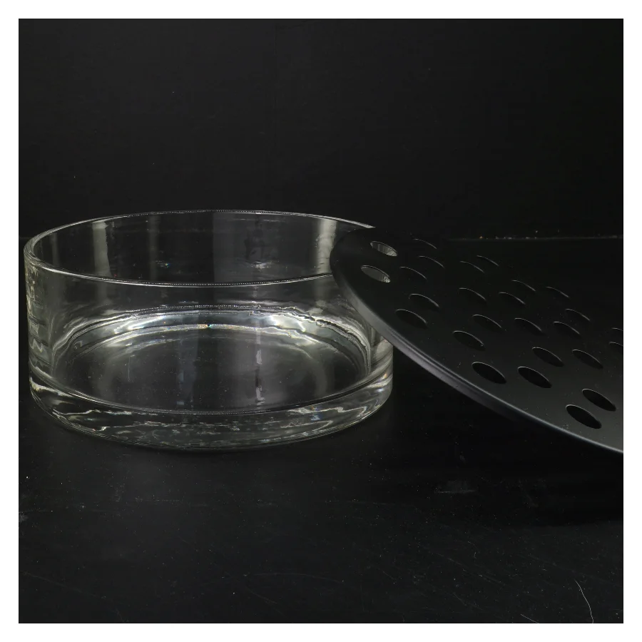 Glasvase med låg med huller i (str. Ø 20 cm)