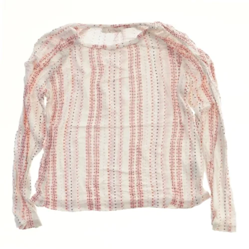 Langærmet bluse med mønster fra Aya Naya (str. 116)