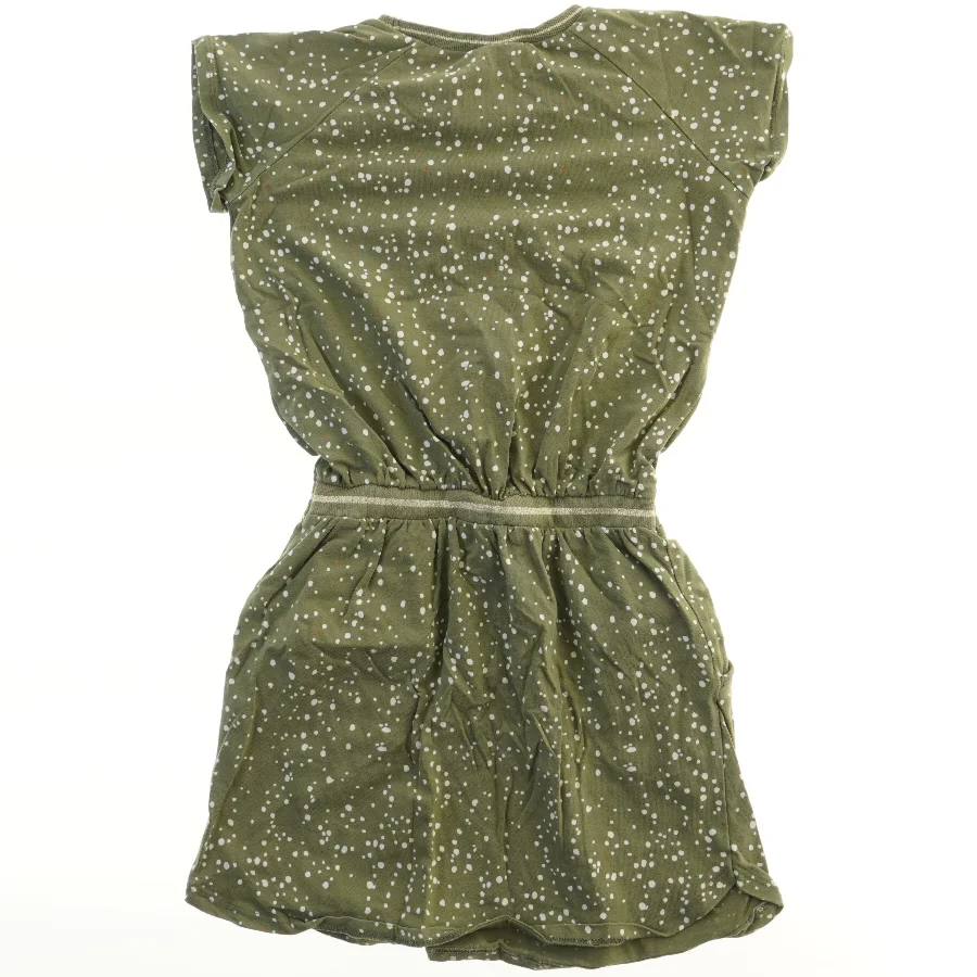 Grøn kjole med mønster fra Pomp de Lux (str. 134)