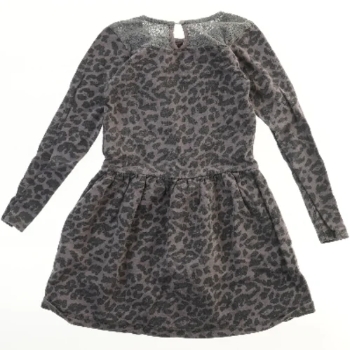 Langærmet leopardkjole (str. 134)