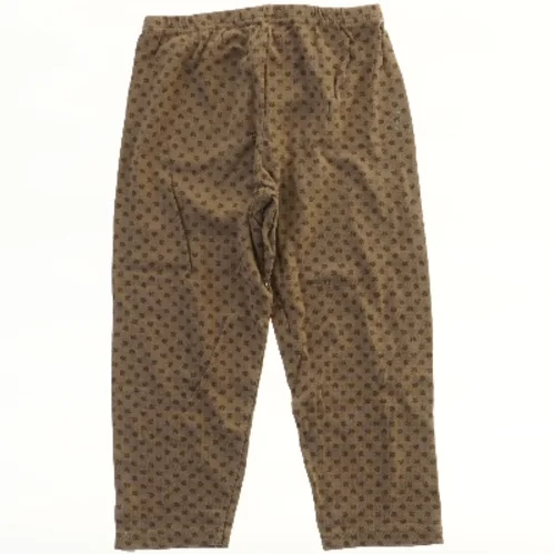 Bukser med mønster fra Holly’s (str. 110)