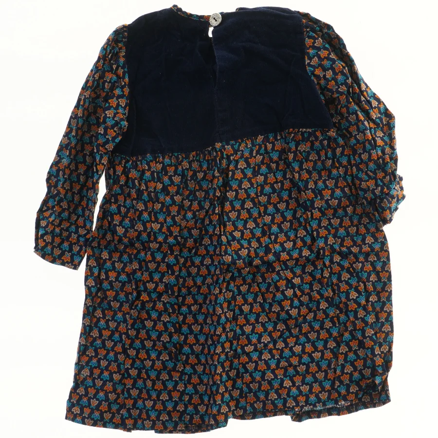 Langærmet kjole med mønster (str. 110)