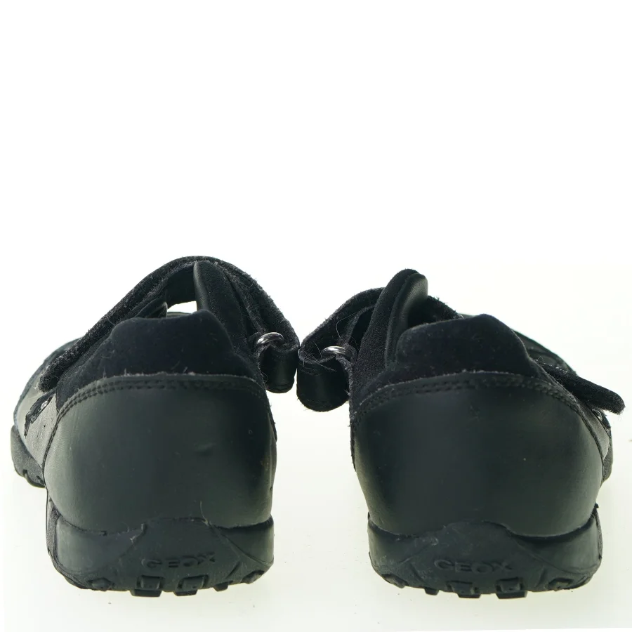 Sko fra Geox (str. 31)