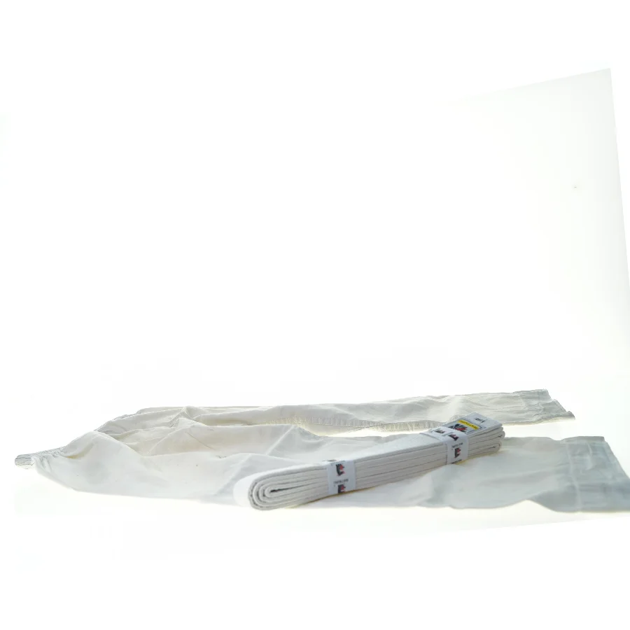 JIU-JITSU DRAGT fra Budonord (str. 140)