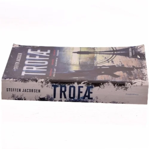 Trofæ : spændingsroman af Steffen Jacobsen (f. 1956) (Bog)