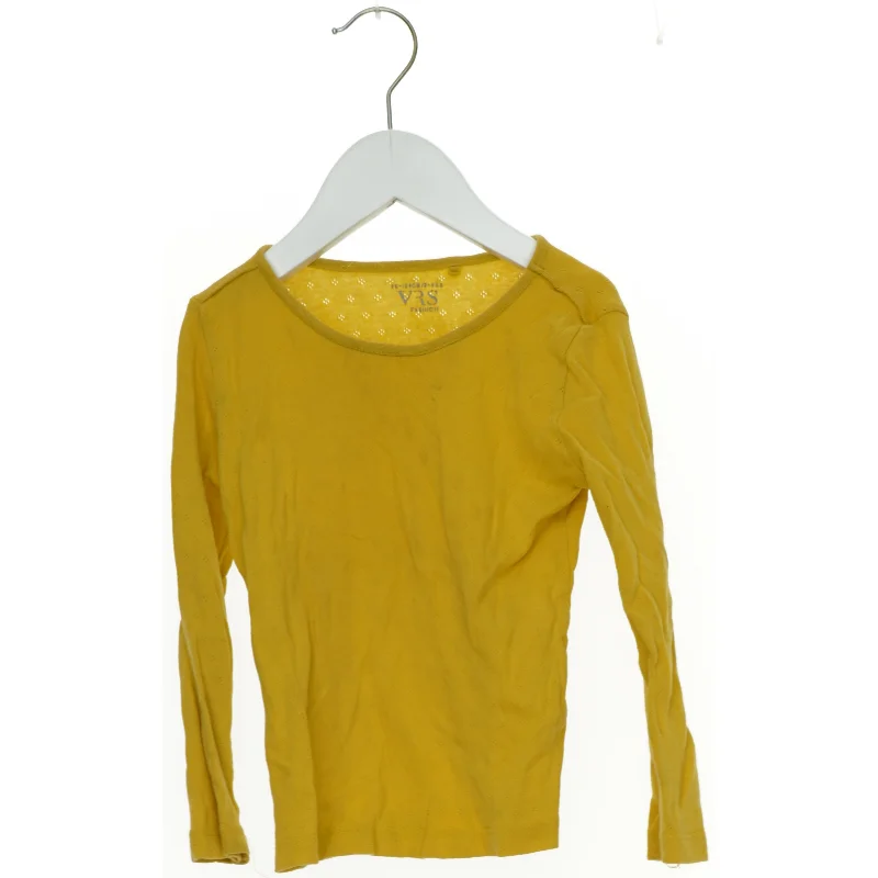 Trøje fra VRS (str. 104 cm)