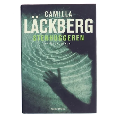 Stenhuggeren : kriminalroman af Camilla Läckberg (Bog)
