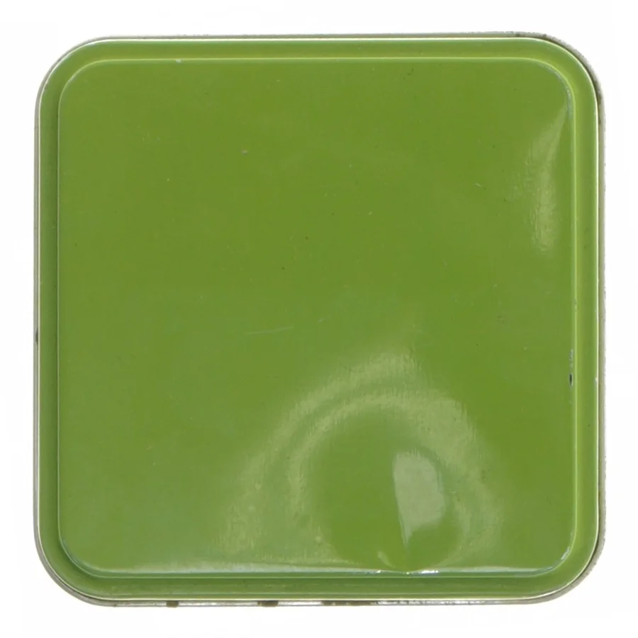 Dekorativ metalæske (str. 11,5x9x9 cm)