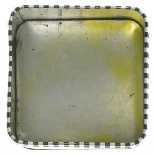 Dekorativ metalæske (str. 11,5x9x9 cm)