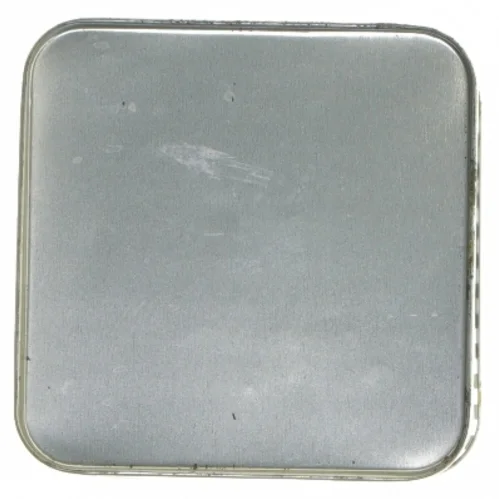 Dekorativ metalæske (str. 11,5x9x9 cm)