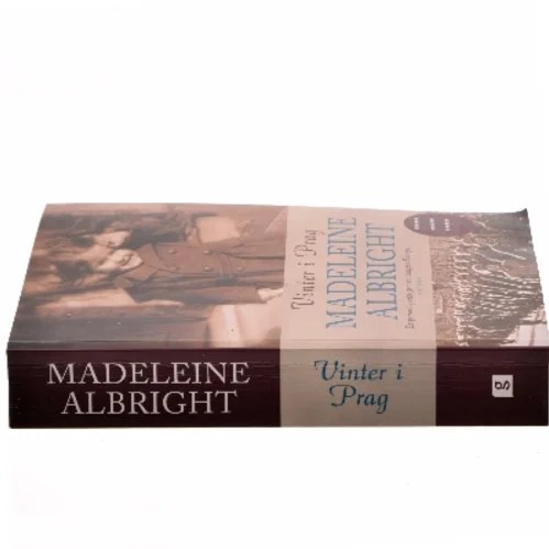 Vinter i Prag af Madeleine Albright (Bog)