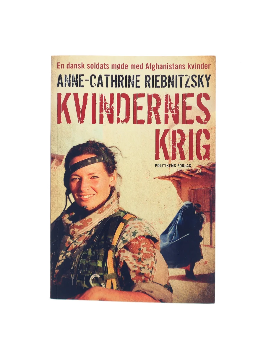 Forsiden af Kvindernes krig af Anne-Cathrine Riebnitzsky