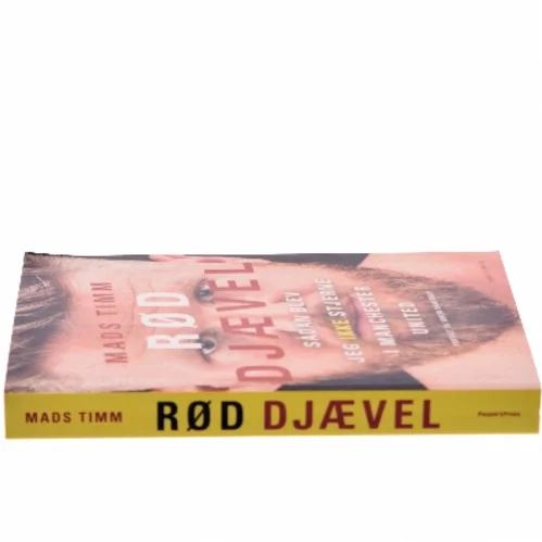 Rød djævel : Sådan blev jeg ikke stjerne i Manchester United af Mads Timm (Bog)