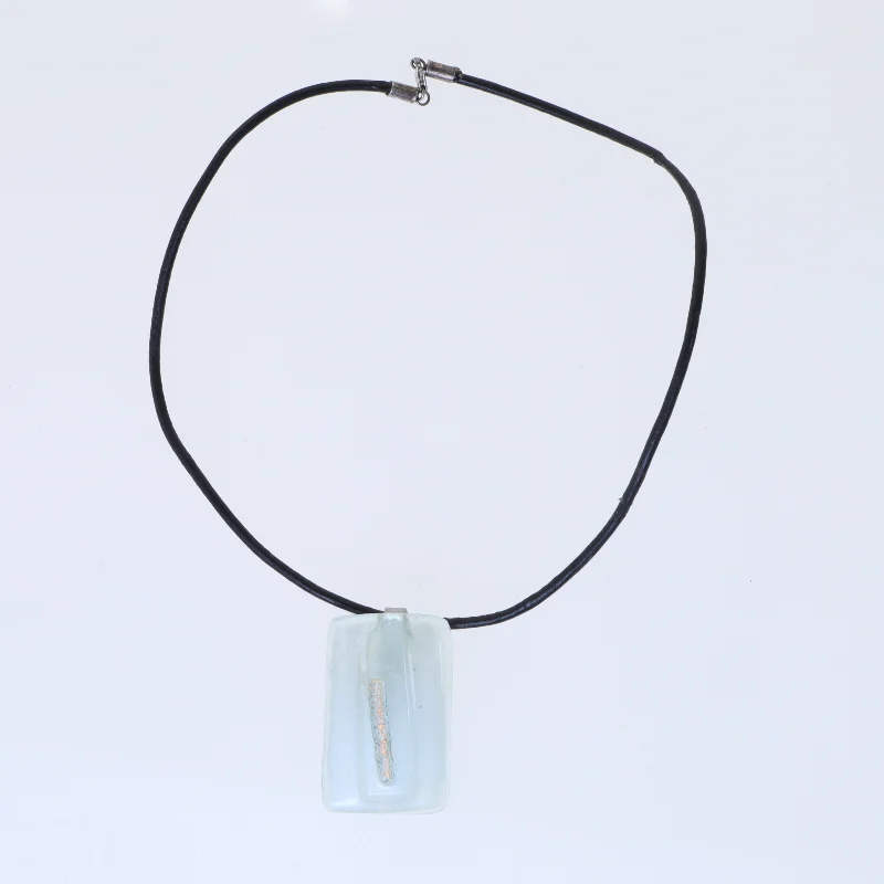 Glasvedhæng halskæde (str. 42 cm)