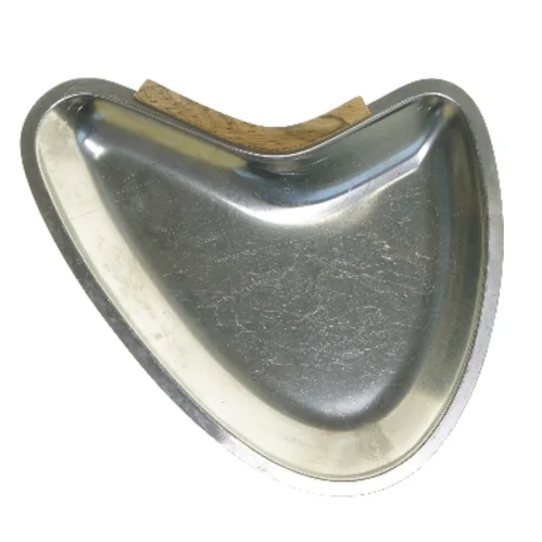 Rustfrit stål bakke med træhåndtag (str. 27x23 cm)