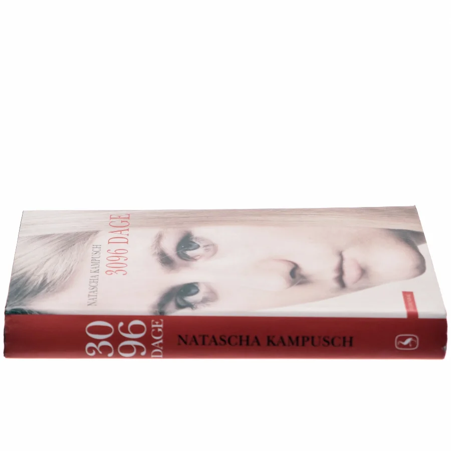 3096 dage af Natascha Kampusch (Bog)