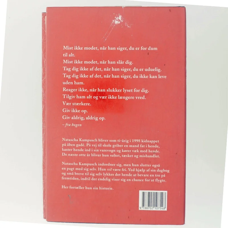 3096 dage af Natascha Kampusch (Bog)