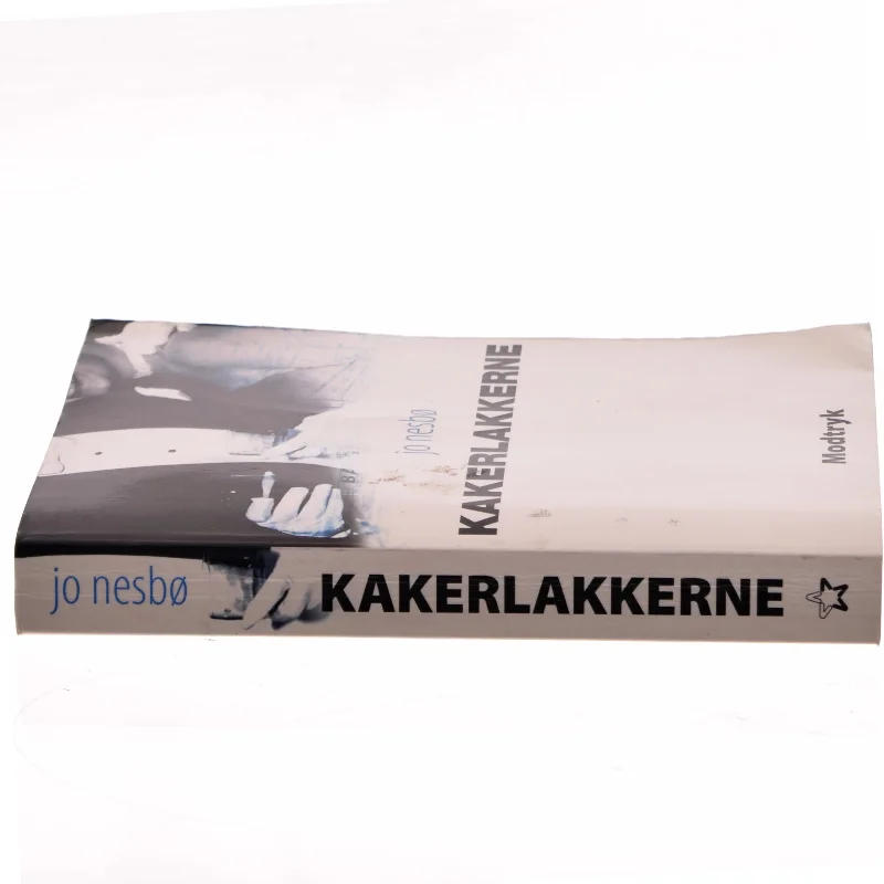 Kakerlakkerne af Jo Nesbø (Bog)