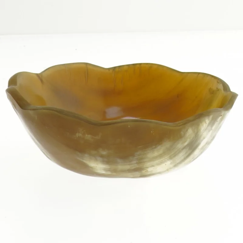 Skål lavet af horn (str. 4x12 cm)