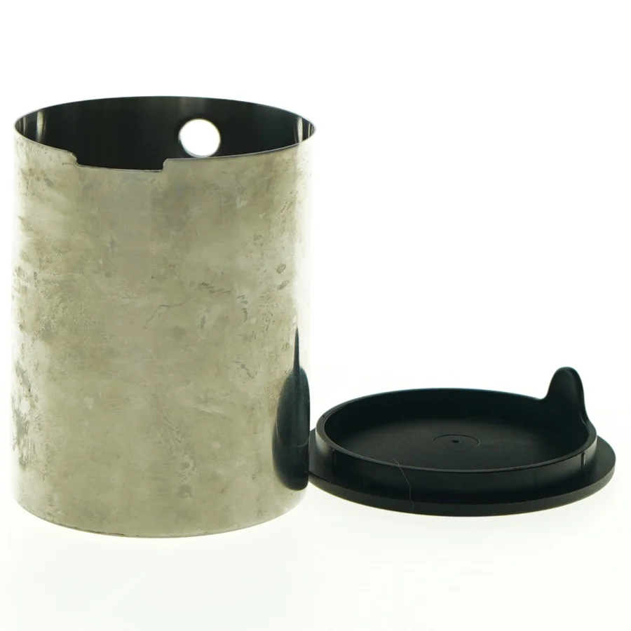 Metalbeholder med låg (str. Ø 8. h 10. cm)