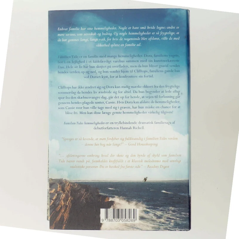 Familien Tides hemmeligheder af Hannah Richell (Bog)