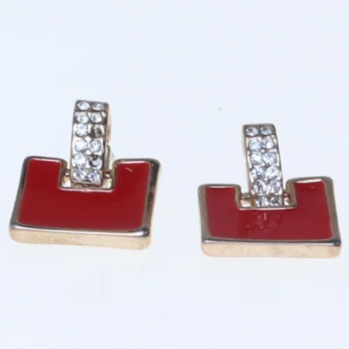 Øreringe med rød emalje og klare sten (str. 1,5 cm)