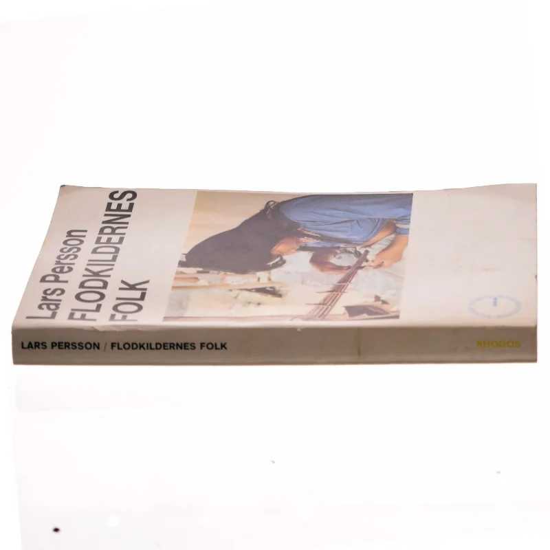 Bog 'Flodkildernes Folk' af Lars Persson