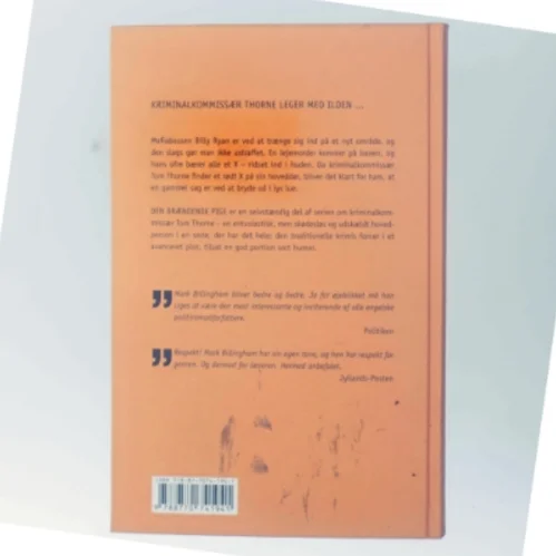 Den Brændende Pige af Mark Billingham (Bog)