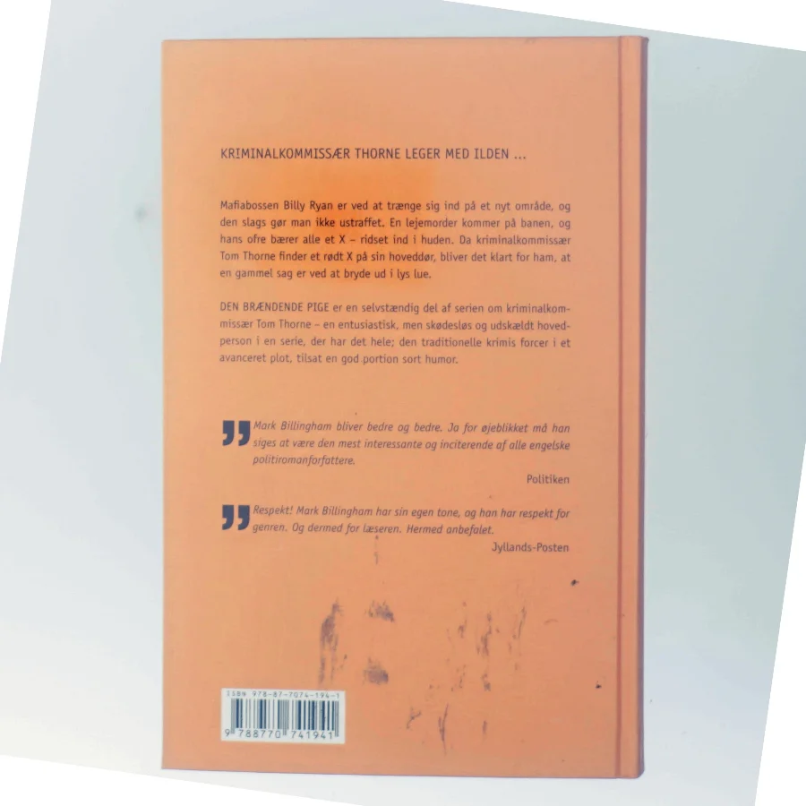 Den Brændende Pige af Mark Billingham (Bog)