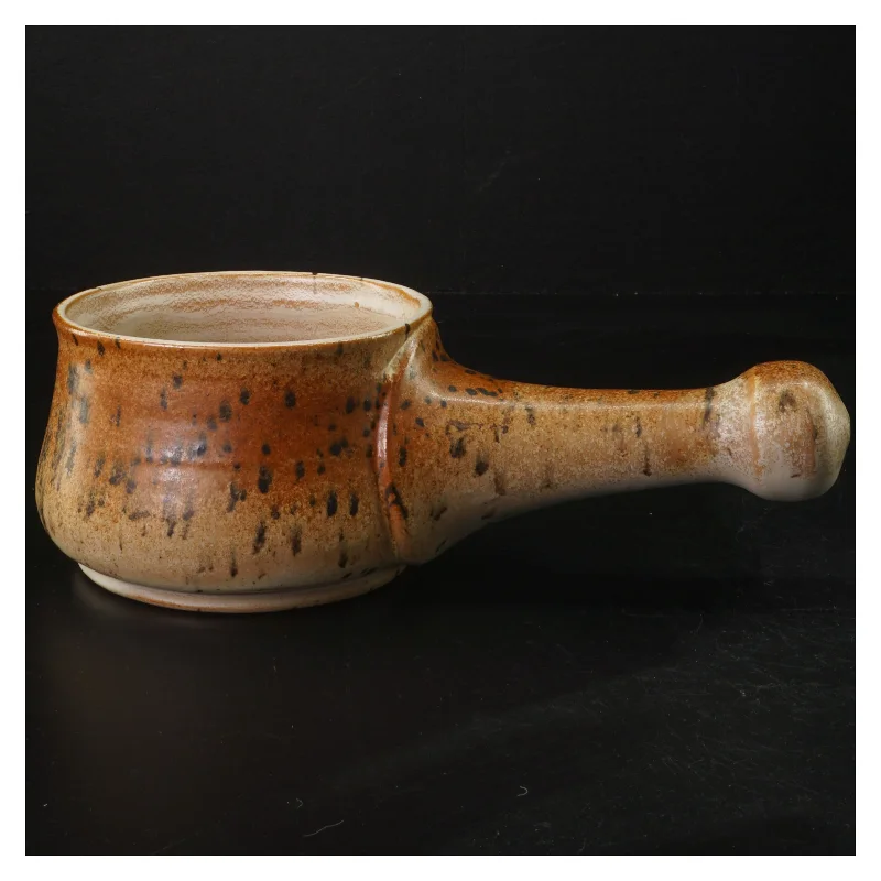 Keramik skål med hank (str. 13 cm i diameter. 8 cm høj)