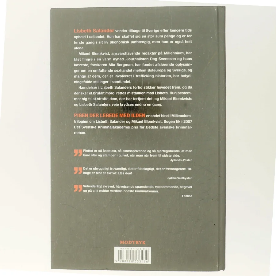 Pigen der legede med ilden. 2 af Stieg Larsson (Bog)