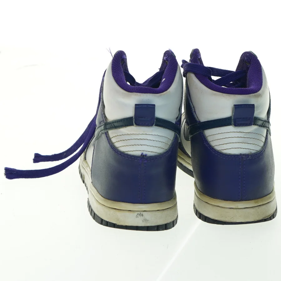 Nike sko blå og hvide (str. 35,5 )